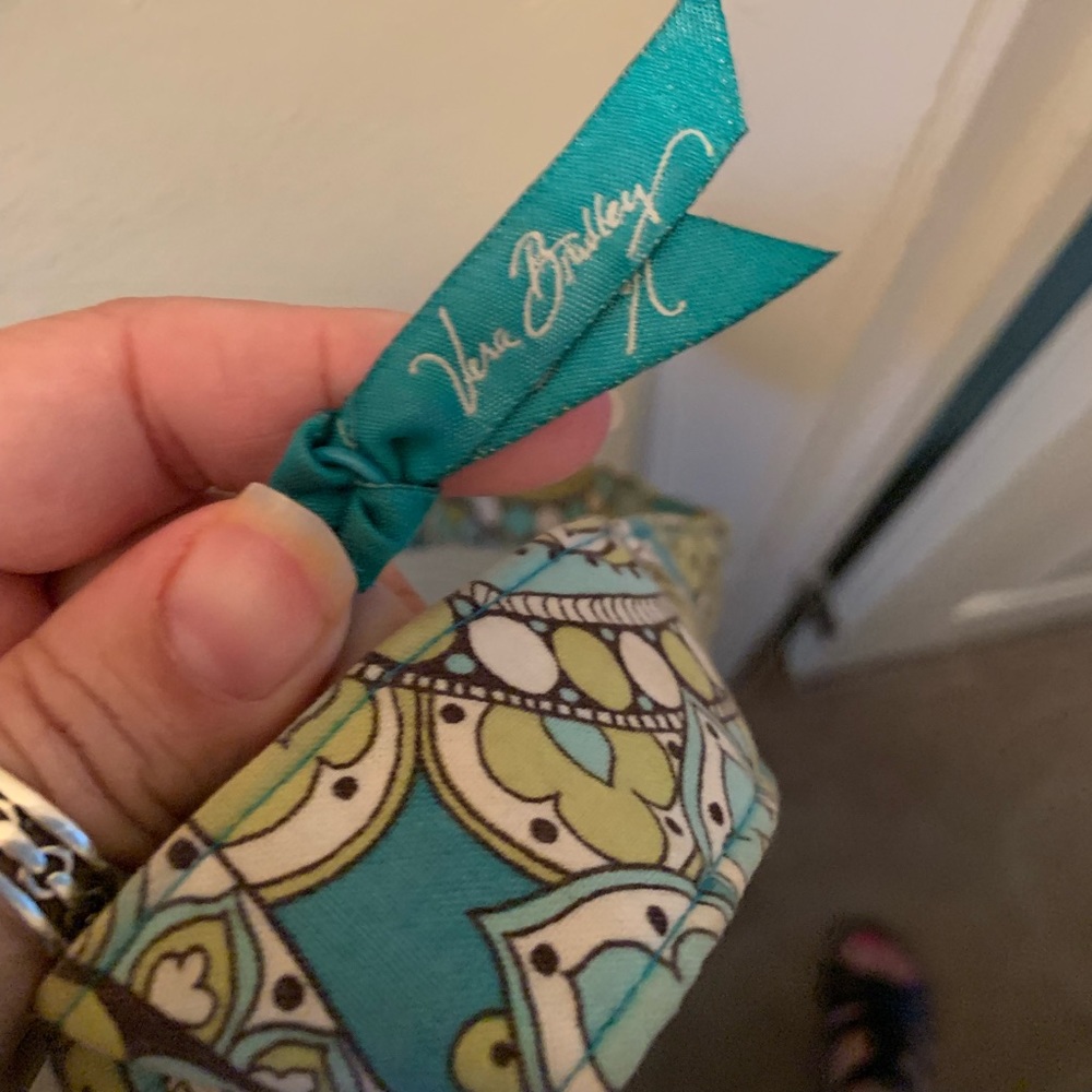 Small Vera Bradley purse - Picture 3 of 8